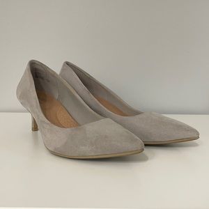 Grey DexFlex Kitten Heels
